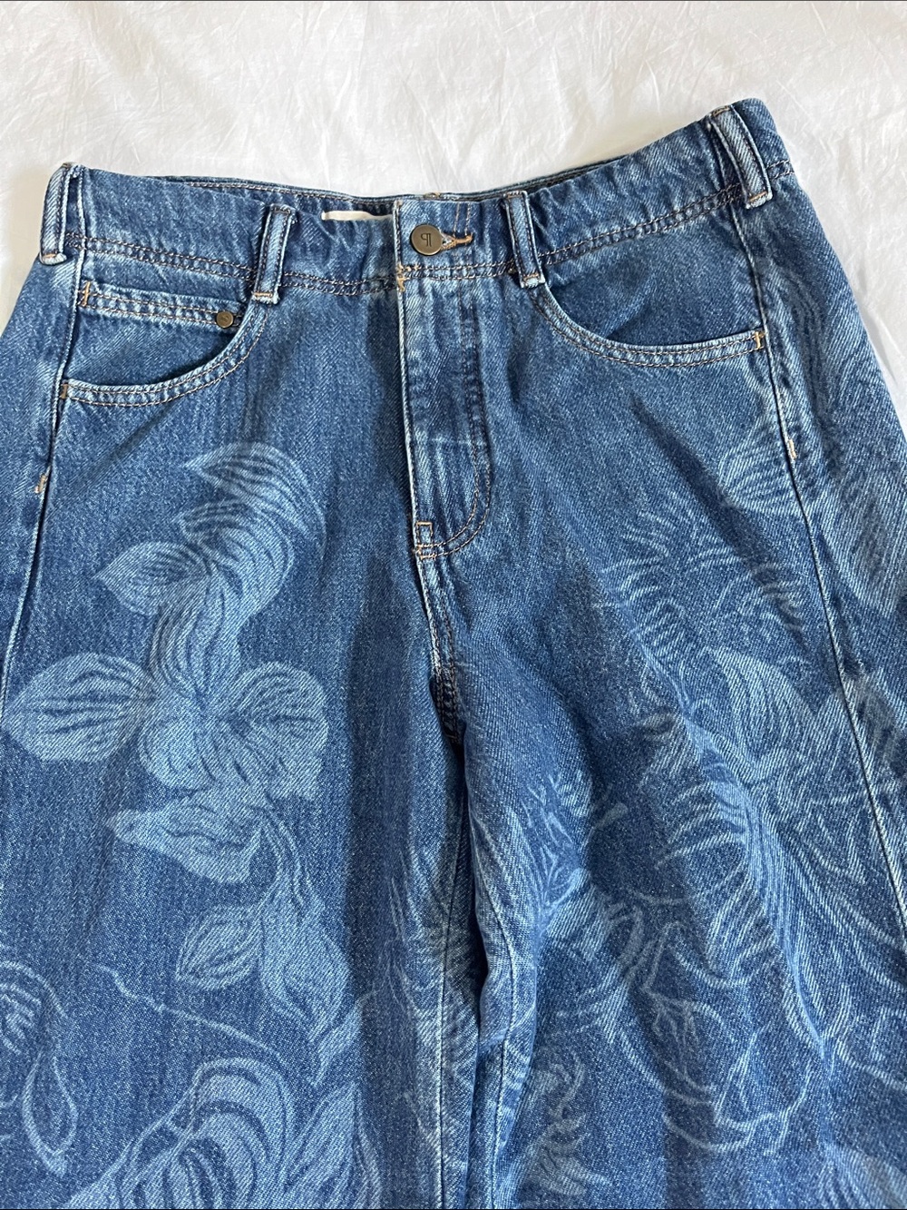 NWOT Adi Patterned Mid-Rise Flare Jeans by Pilcro Anthropologie floral leaf prin - Picture 4 of 16